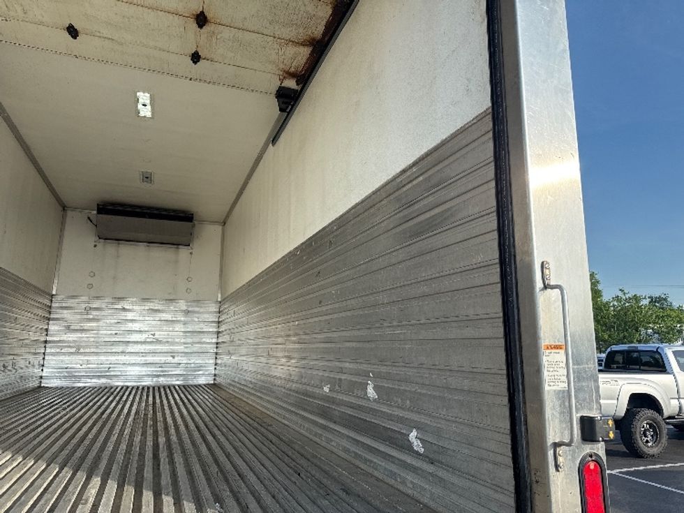 Refrigerated Truck-Light and Medium Duty Trucks-Freightliner-2019-M2-Jessup-MD-222,340\n\t\tmiles-$ 41,250 - Image 12