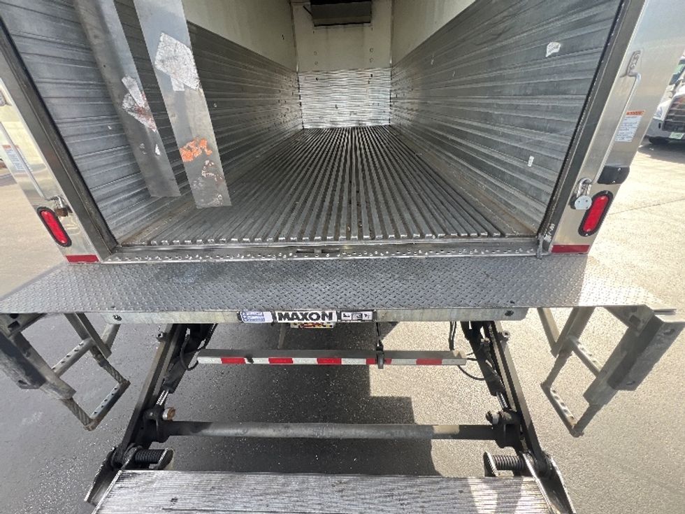 Refrigerated Truck-Light and Medium Duty Trucks-Freightliner-2019-M2-Jessup-MD-223,263\n\t\tmiles-$ 43,500 - Image 10
