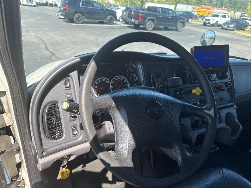 Refrigerated Truck-Light and Medium Duty Trucks-Freightliner-2019-M2-Jessup-MD-231,947\n\t\tmiles-$ 42,250 - Image 17