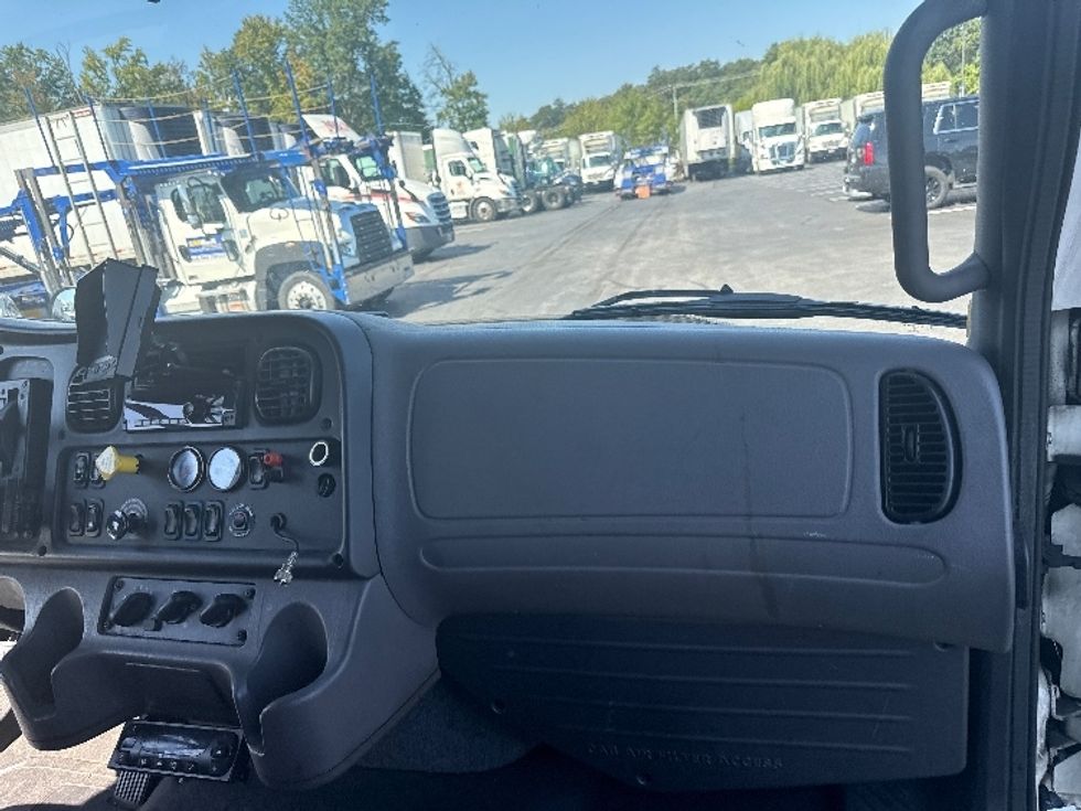 Refrigerated Truck-Light and Medium Duty Trucks-Freightliner-2019-M2-Jessup-MD-231,947\n\t\tmiles-$ 42,250 - Image 20