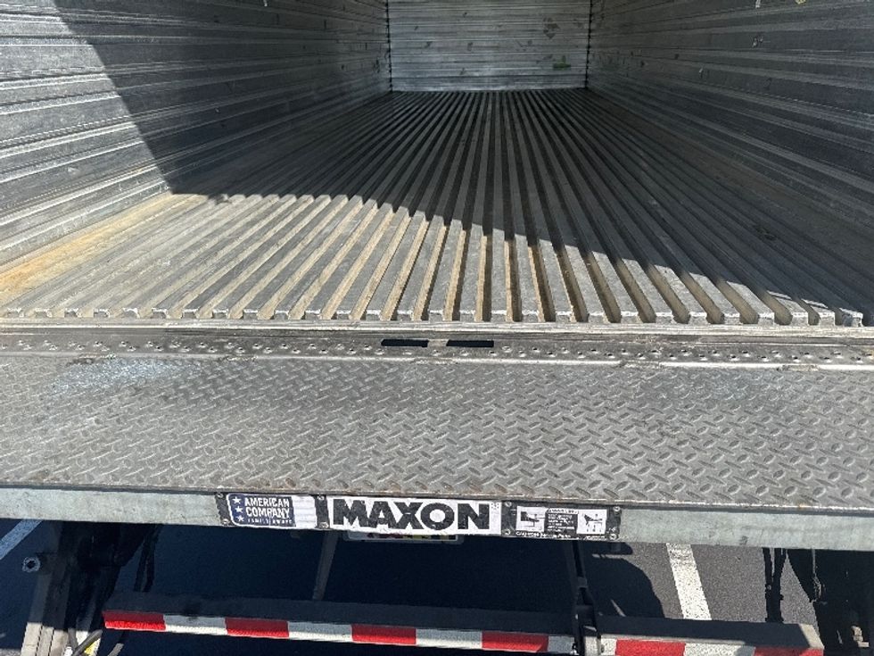 Refrigerated Truck-Light and Medium Duty Trucks-Freightliner-2019-M2-Jessup-MD-231,947\n\t\tmiles-$ 42,250 - Image 9