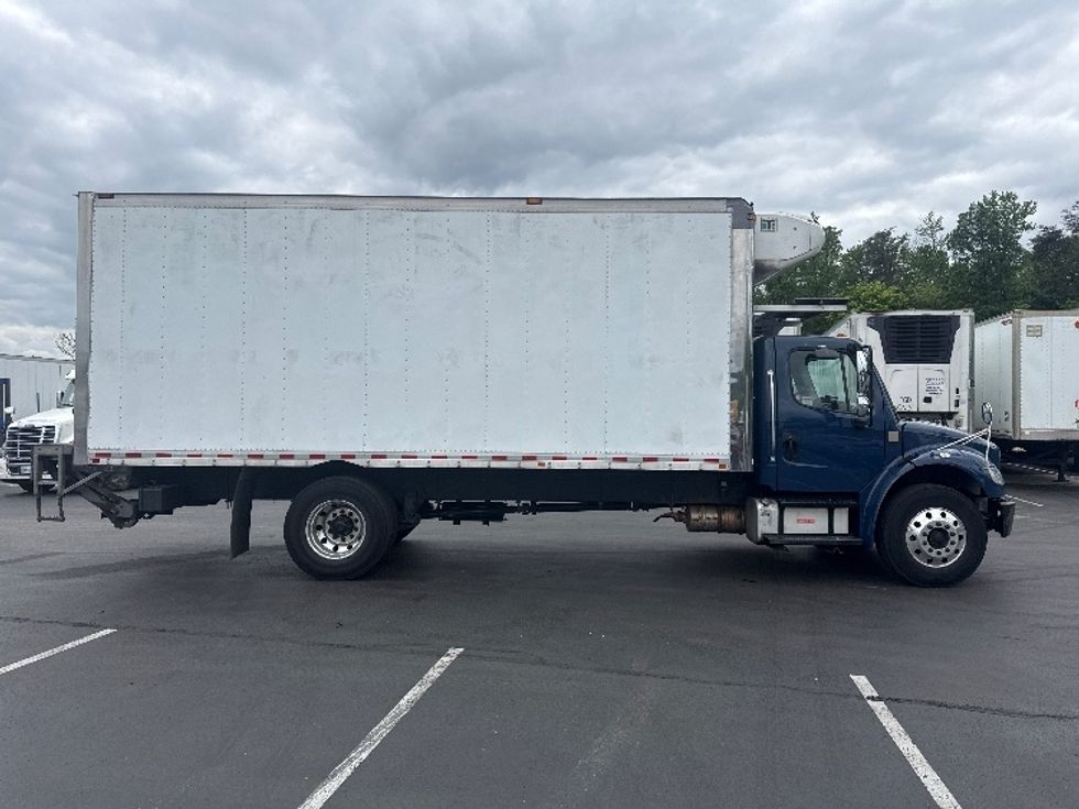 Refrigerated Truck-Light and Medium Duty Trucks-Freightliner-2019-M2-Jessup-MD-231,998\n\t\tmiles-$ 34,000 - Image 15