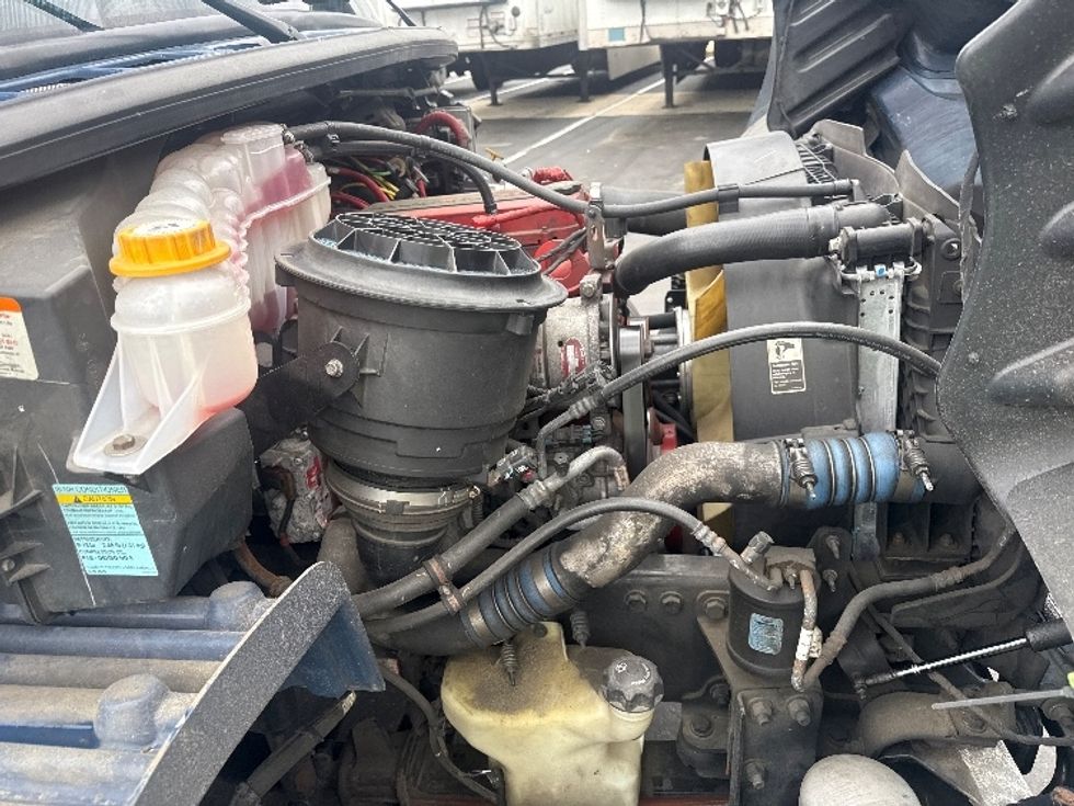 Refrigerated Truck-Light and Medium Duty Trucks-Freightliner-2019-M2-Jessup-MD-231,998\n\t\tmiles-$ 34,000 - Image 22