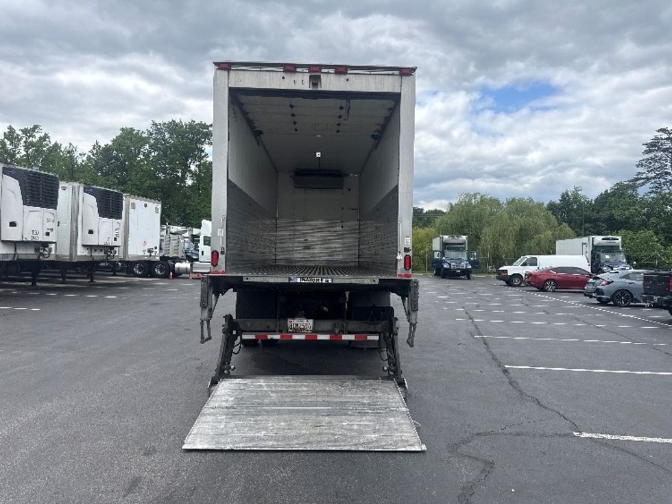 Refrigerated Truck-Light and Medium Duty Trucks-Freightliner-2019-M2-Jessup-MD-231,998\n\t\tmiles-$ 34,000 - Image 9