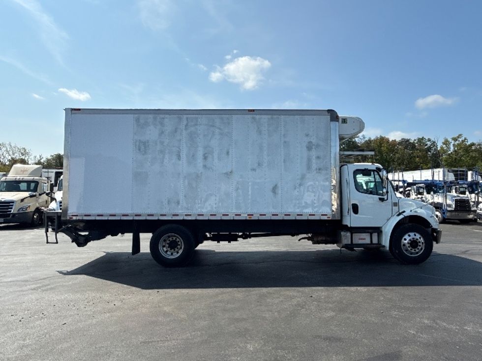 Refrigerated Truck-Light and Medium Duty Trucks-Freightliner-2019-M2-Jessup-MD-233,773\n\t\tmiles-$ 41,750 - Image 14
