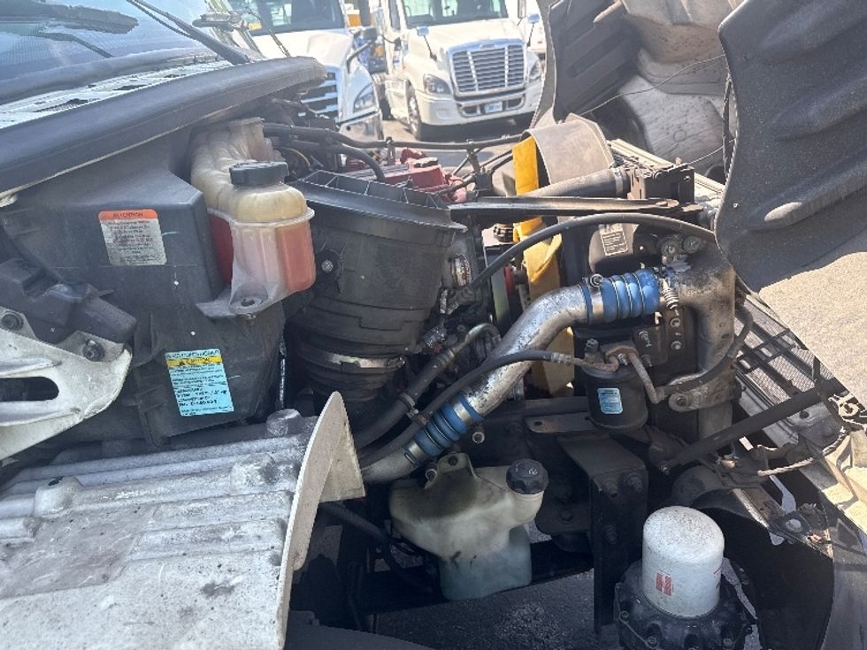 Refrigerated Truck-Light and Medium Duty Trucks-Freightliner-2019-M2-Jessup-MD-233,773\n\t\tmiles-$ 41,750 - Image 22