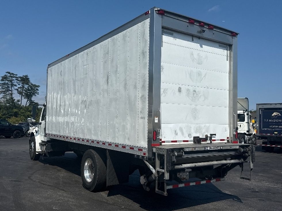 Refrigerated Truck-Light and Medium Duty Trucks-Freightliner-2019-M2-Jessup-MD-233,773\n\t\tmiles-$ 41,750 - Image 6