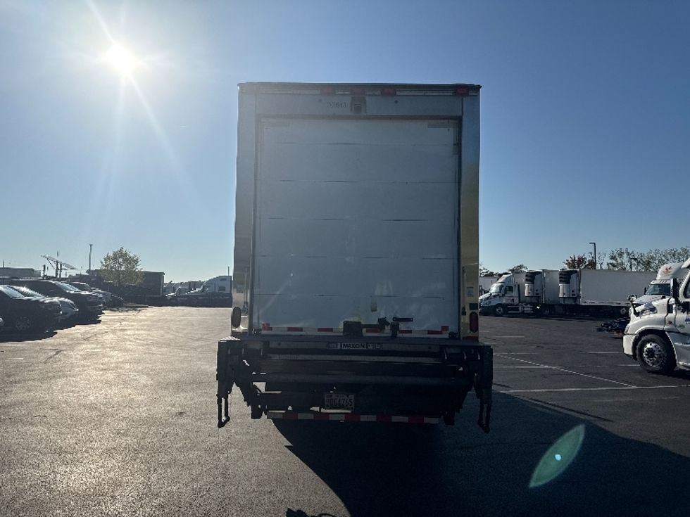Refrigerated Truck-Light and Medium Duty Trucks-Freightliner-2019-M2-Jessup-MD-235,413\n\t\tmiles-$ 41,000 - Image 7