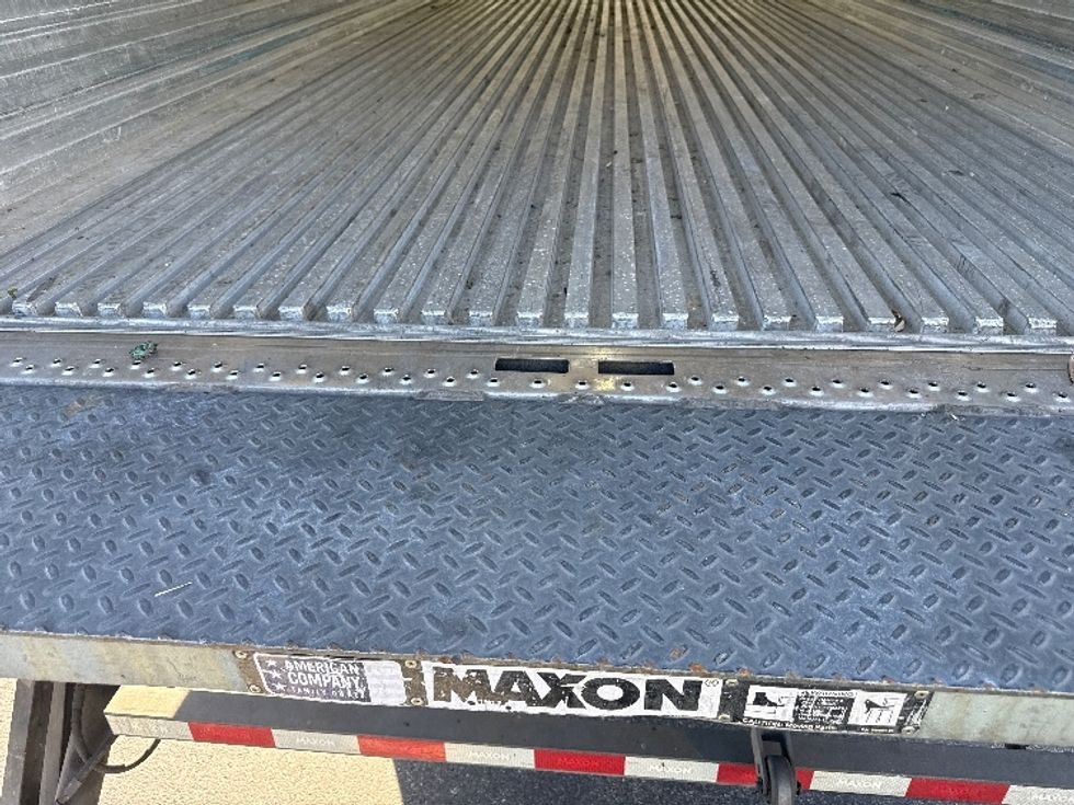 Refrigerated Truck-Light and Medium Duty Trucks-Freightliner-2019-M2-Jessup-MD-235,413\n\t\tmiles-$ 41,000 - Image 9
