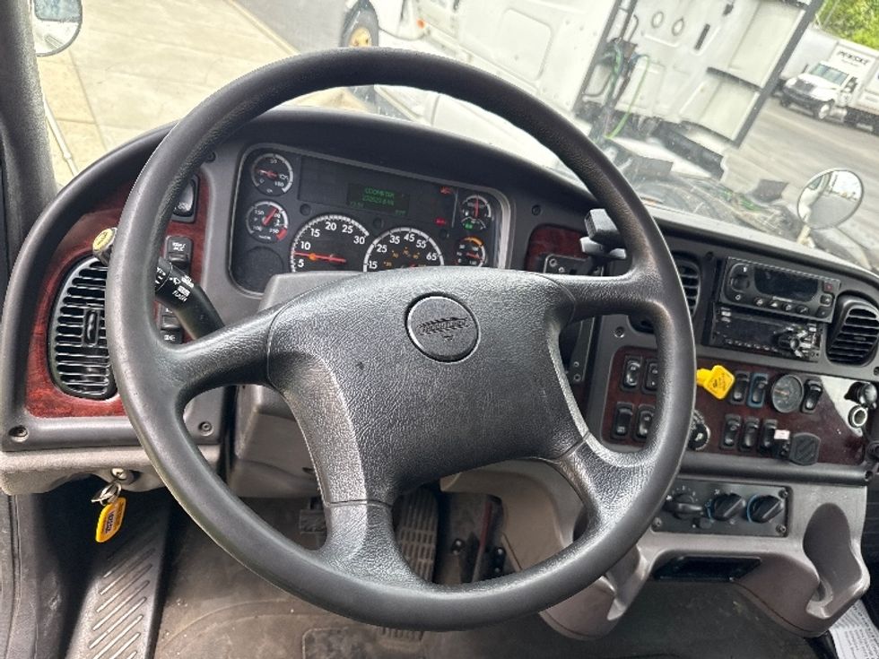 Refrigerated Truck-Light and Medium Duty Trucks-Freightliner-2019-M2-Jessup-MD-236,615\n\t\tmiles-$ 46,750 - Image 16