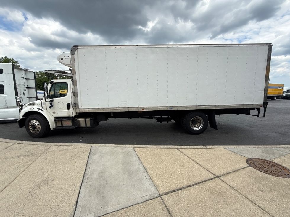 Refrigerated Truck-Light and Medium Duty Trucks-Freightliner-2019-M2-Jessup-MD-236,615\n\t\tmiles-$ 46,750 - Image 4