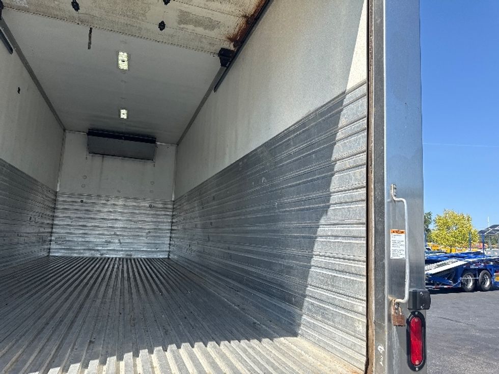 Refrigerated Truck-Light and Medium Duty Trucks-Freightliner-2019-M2-Jessup-MD-238,193\n\t\tmiles-$ 40,000 - Image 11