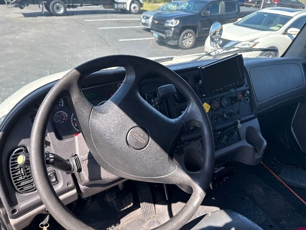 Refrigerated Truck-Light and Medium Duty Trucks-Freightliner-2019-M2-Jessup-MD-238,193\n\t\tmiles-$ 40,000 - Image 17