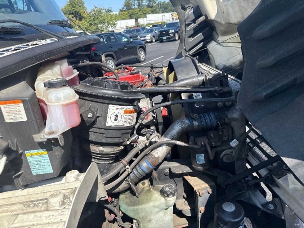 Refrigerated Truck-Light and Medium Duty Trucks-Freightliner-2019-M2-Jessup-MD-238,611\n\t\tmiles-$ 40,750 - Image 21