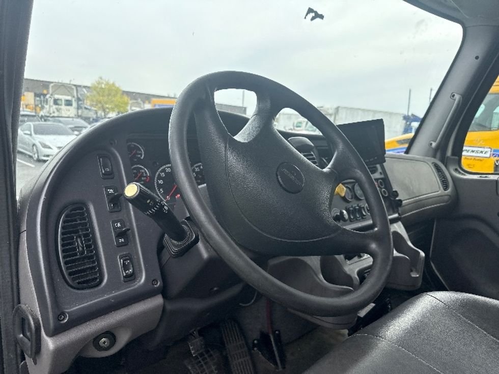 Refrigerated Truck-Light and Medium Duty Trucks-Freightliner-2019-M2-Jessup-MD-240,124\n\t\tmiles-$ 39,500 - Image 17