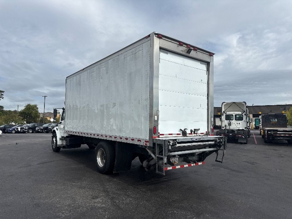 Refrigerated Truck-Light and Medium Duty Trucks-Freightliner-2019-M2-Jessup-MD-254,225\n\t\tmiles-$ 37,250 - Image 6