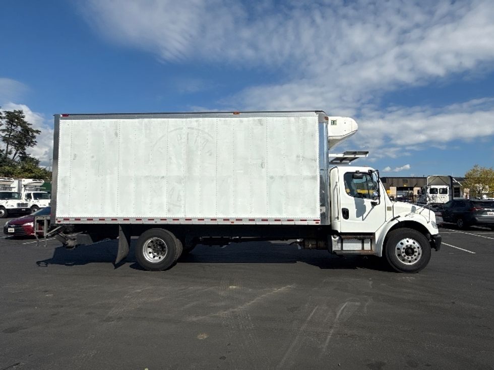Refrigerated Truck-Light and Medium Duty Trucks-Freightliner-2019-M2-Jessup-MD-255,814\n\t\tmiles-$ 38,250 - Image 14