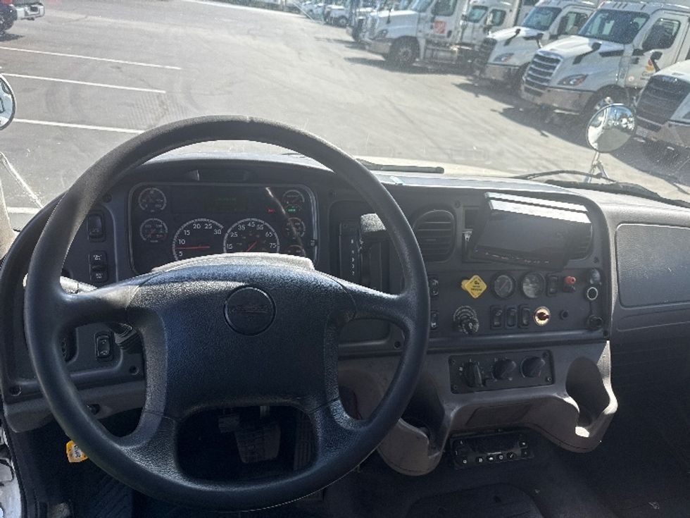 Refrigerated Truck-Light and Medium Duty Trucks-Freightliner-2019-M2-Jessup-MD-255,814\n\t\tmiles-$ 38,250 - Image 17