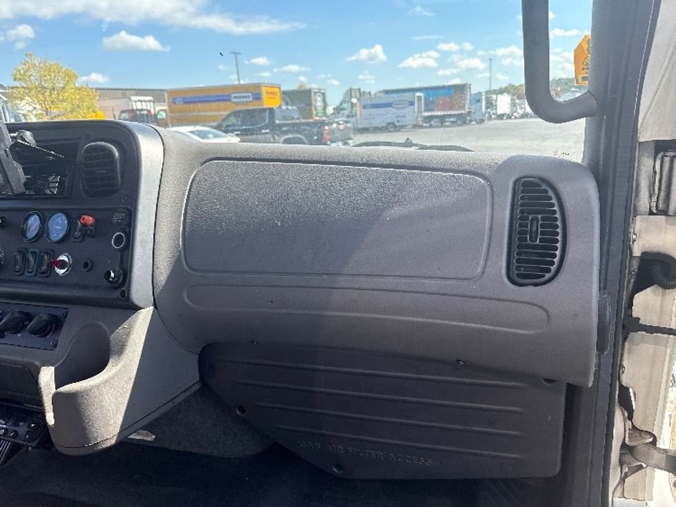 Refrigerated Truck-Light and Medium Duty Trucks-Freightliner-2019-M2-Jessup-MD-255,814\n\t\tmiles-$ 38,250 - Image 20