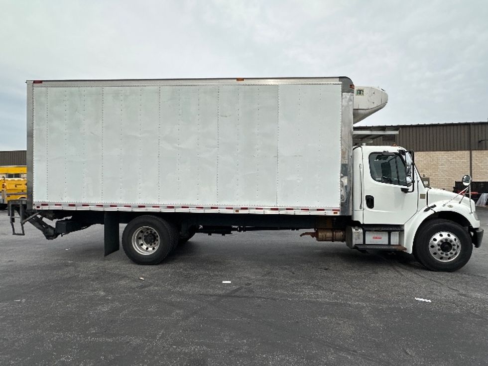 Refrigerated Truck-Light and Medium Duty Trucks-Freightliner-2019-M2-Jessup-MD-93,884\n\t\tmiles-$ 56,500 - Image 15