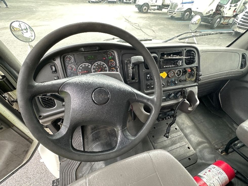 Refrigerated Truck-Light and Medium Duty Trucks-Freightliner-2019-M2-Jessup-MD-93,884\n\t\tmiles-$ 56,500 - Image 18