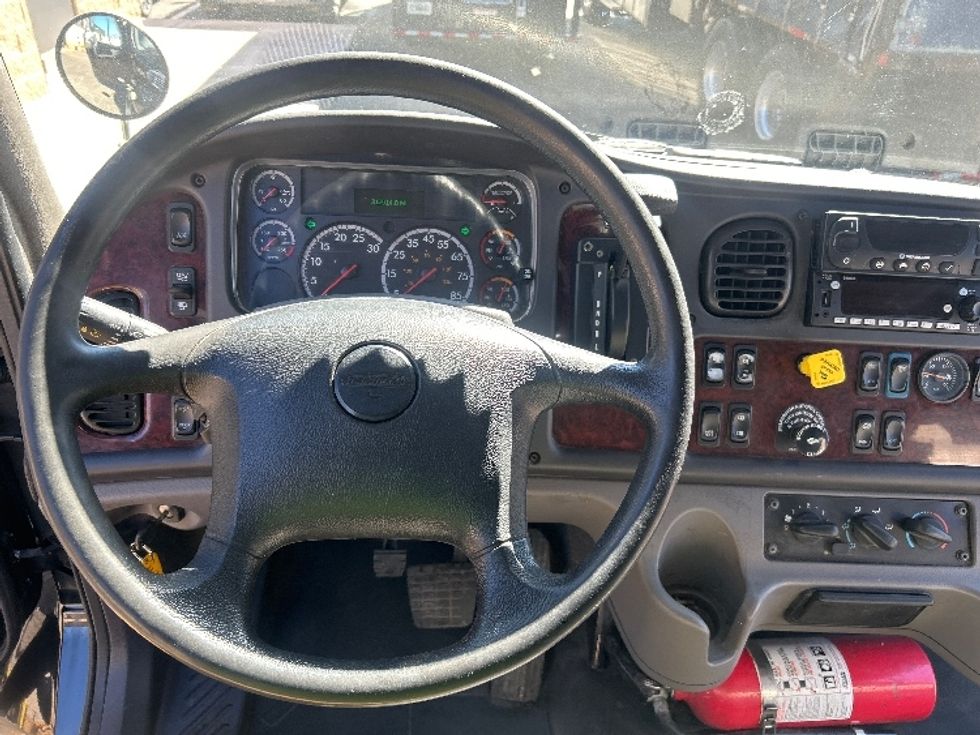 Refrigerated Truck-Light and Medium Duty Trucks-Freightliner-2019-M2-Jessup-PA-312,678\n\t\tmiles-$ 20,000 - Image 17