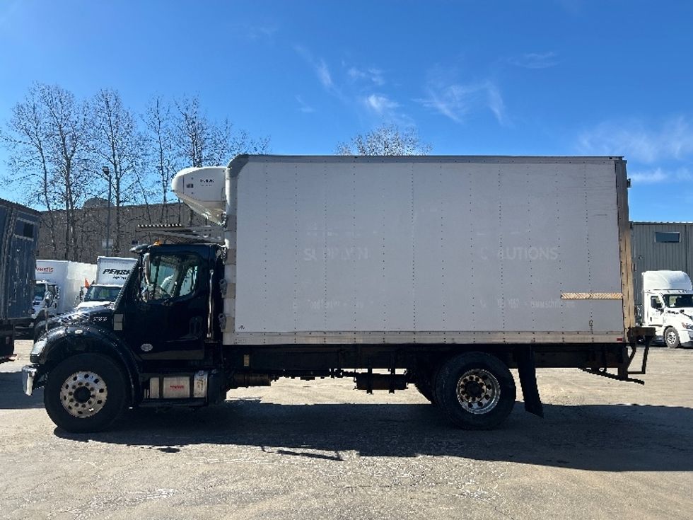 Refrigerated Truck-Light and Medium Duty Trucks-Freightliner-2019-M2-Jessup-PA-312,678\n\t\tmiles-$ 20,000 - Image 4