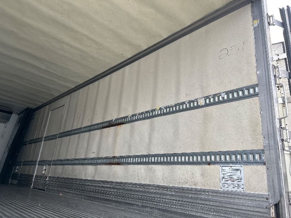 Refrigerated Truck-Light and Medium Duty Trucks-Freightliner-2019-M2-Jessup-PA-349,160\n\t\tmiles-$ 20,500 - Image 11