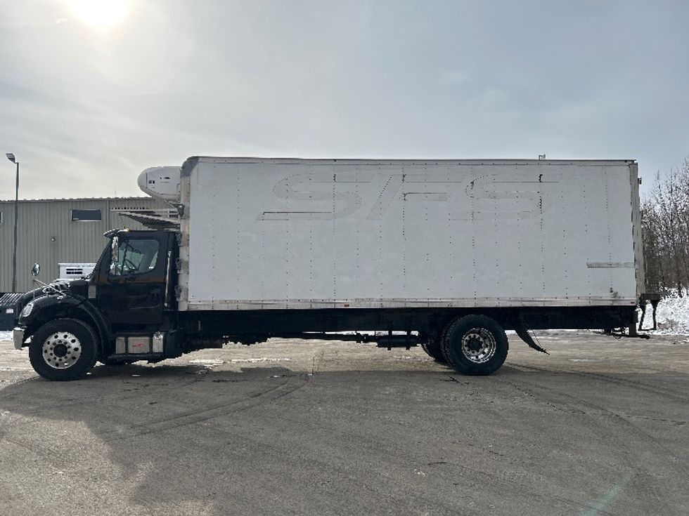Refrigerated Truck-Light and Medium Duty Trucks-Freightliner-2019-M2-Jessup-PA-349,160\n\t\tmiles-$ 20,500 - Image 4