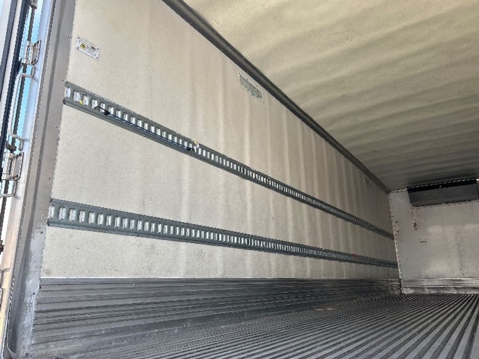 Refrigerated Truck-Light and Medium Duty Trucks-Freightliner-2019-M2-Jessup-PA-352,215\n\t\tmiles-$ 20,000 - Image 10