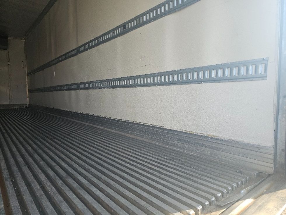 Refrigerated Truck-Light and Medium Duty Trucks-Freightliner-2019-M2-Kansas City-MO-11,820\n\t\tmiles-$ 68,250 - Image 10