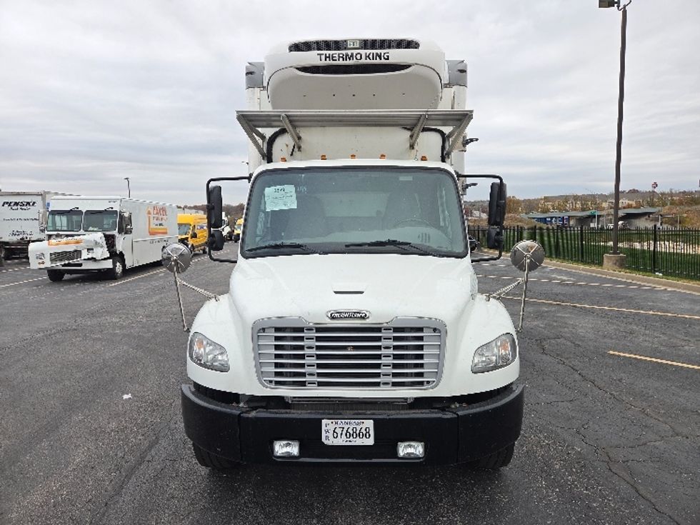 Refrigerated Truck-Light and Medium Duty Trucks-Freightliner-2019-M2-Kansas City-MO-11,820\n\t\tmiles-$ 68,250 - Image 2