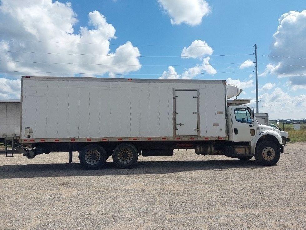 Refrigerated Truck-Light and Medium Duty Trucks-Freightliner-2019-M2-Kansas City-MO-314,090\n\t\tmiles-$ 41,500 - Image 15