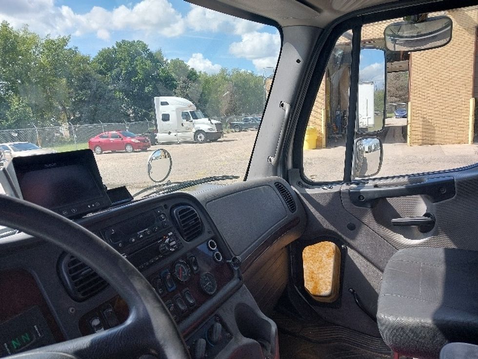Refrigerated Truck-Light and Medium Duty Trucks-Freightliner-2019-M2-Kansas City-MO-314,090\n\t\tmiles-$ 41,500 - Image 17