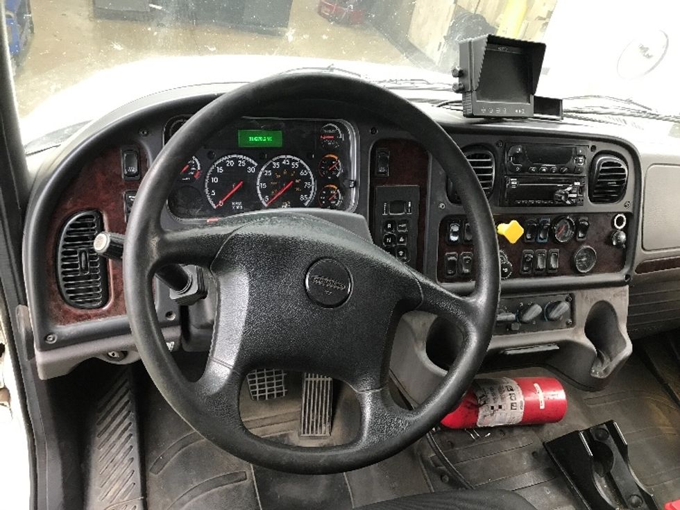 Refrigerated Truck-Light and Medium Duty Trucks-Freightliner-2019-M2-Kansas City-MO-314,090\n\t\tmiles-$ 41,500 - Image 18