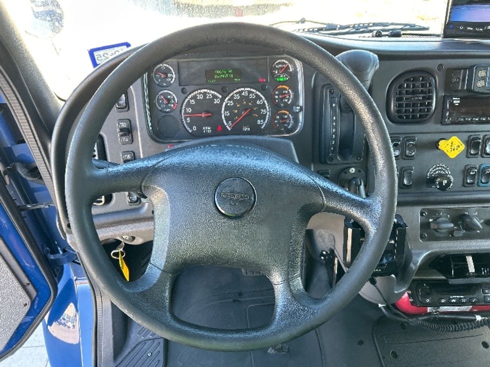 Refrigerated Truck-Light and Medium Duty Trucks-Freightliner-2019-M2-Katy-TX-155,354\n\t\tmiles-$ 47,500 - Image 18