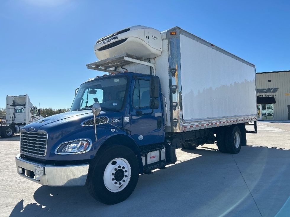 Refrigerated Truck-Light and Medium Duty Trucks-Freightliner-2019-M2-Katy-TX-155,354\n\t\tmiles-$ 47,500 - Image 3