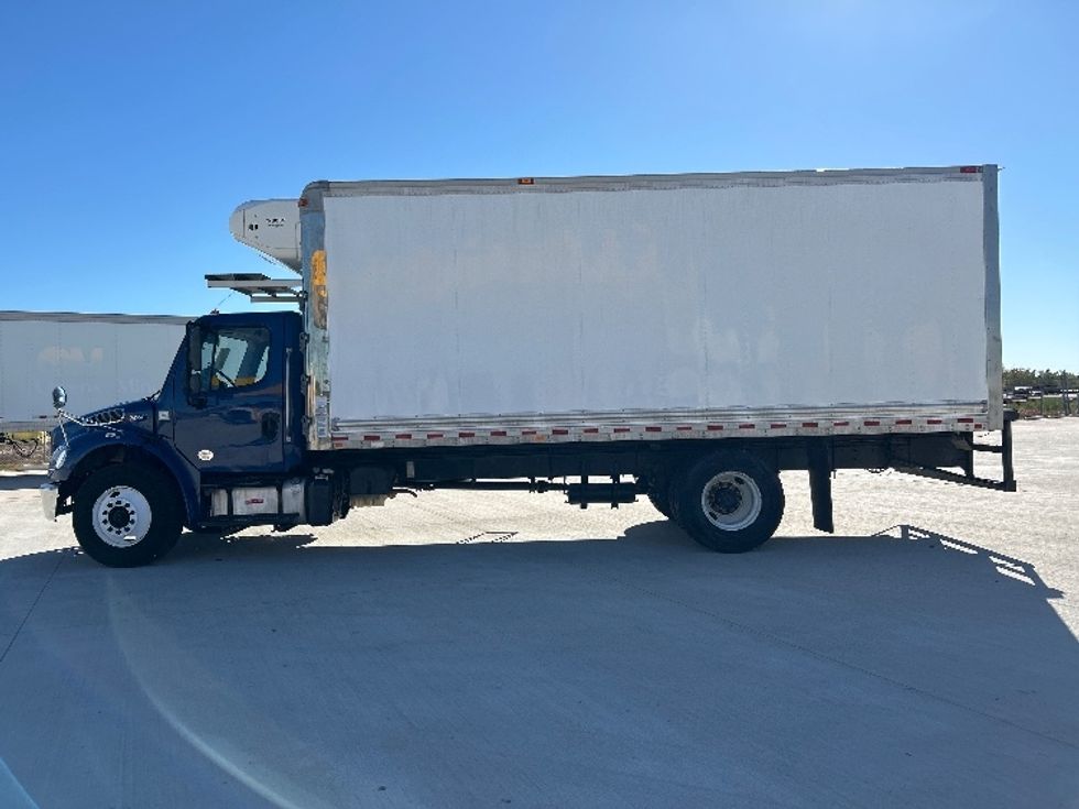 Refrigerated Truck-Light and Medium Duty Trucks-Freightliner-2019-M2-Katy-TX-155,354\n\t\tmiles-$ 47,500 - Image 4