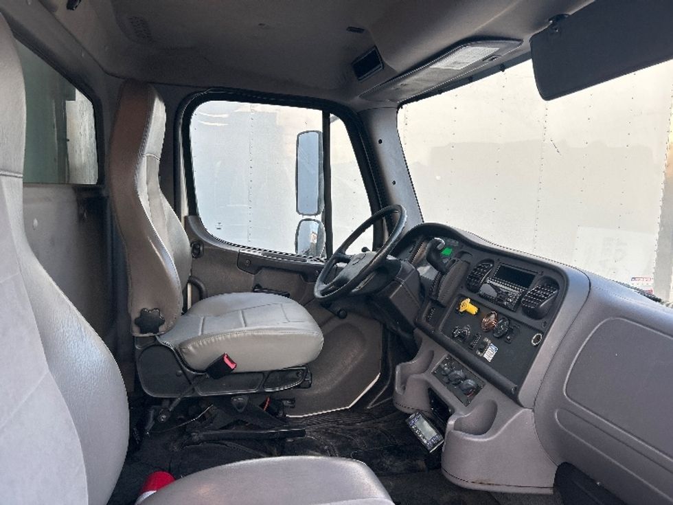 Refrigerated Truck-Light and Medium Duty Trucks-Freightliner-2019-M2-Katy-TX-179,686\n\t\tmiles-$ 60,000 - Image 22