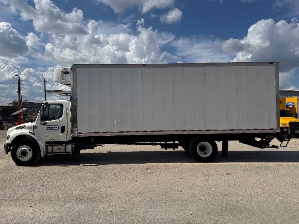 Refrigerated Truck-Light and Medium Duty Trucks-Freightliner-2019-M2-Katy-TX-179,686\n\t\tmiles-$ 60,000 - Image 4