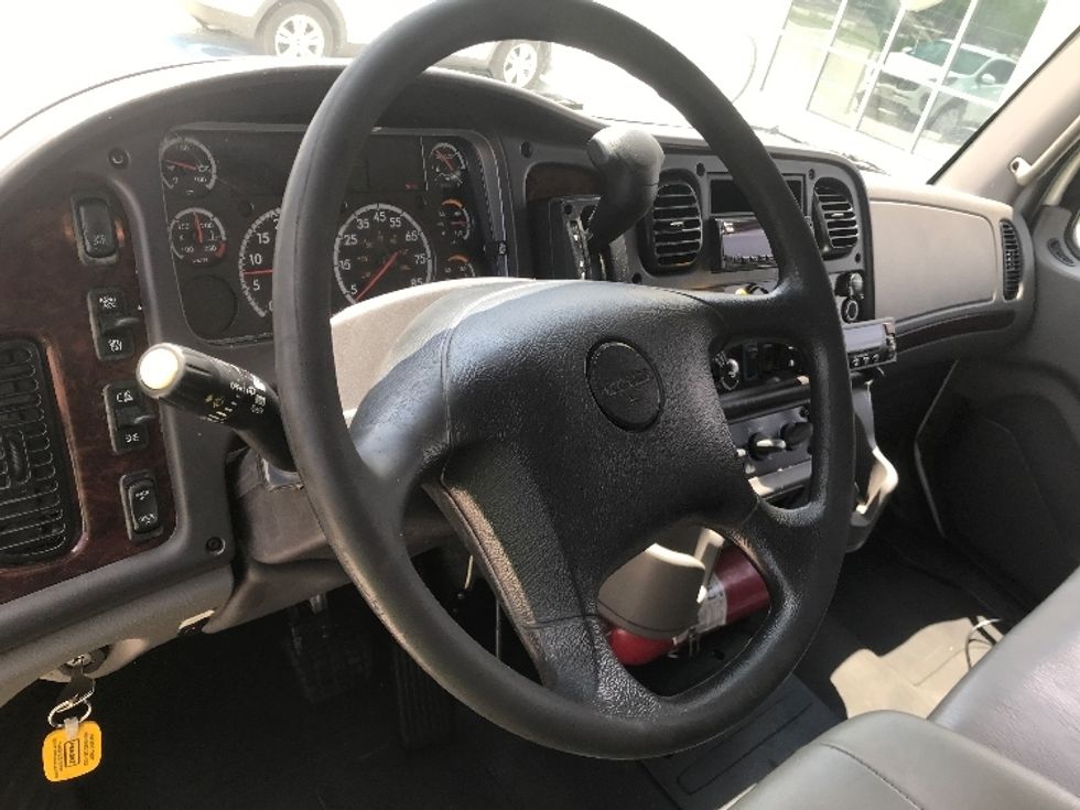 Refrigerated Truck-Light and Medium Duty Trucks-Freightliner-2019-M2-Katy-TX-228,475\n\t\tmiles-$ 52,500 - Image 17