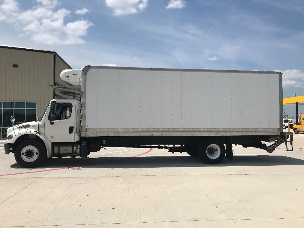 Refrigerated Truck-Light and Medium Duty Trucks-Freightliner-2019-M2-Katy-TX-228,475\n\t\tmiles-$ 52,500 - Image 4