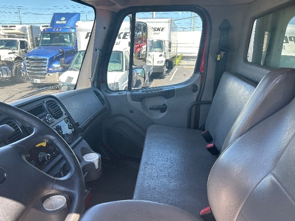 Refrigerated Truck-Light and Medium Duty Trucks-Freightliner-2019-M2-Kearny-NJ-93,148\n\t\tmiles-$ 46,500 - Image 19