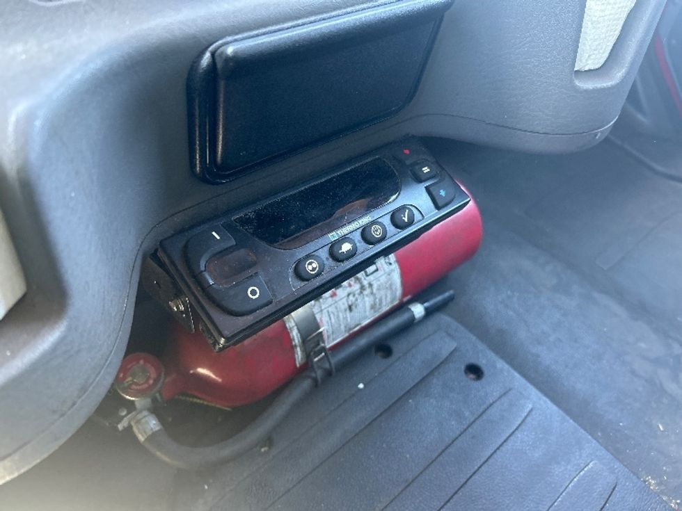 Refrigerated Truck-Light and Medium Duty Trucks-Freightliner-2019-M2-Kearny-NJ-93,148\n\t\tmiles-$ 46,500 - Image 25