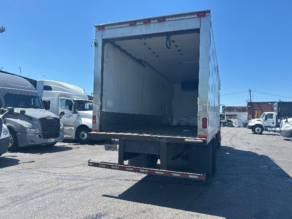 Refrigerated Truck-Light and Medium Duty Trucks-Freightliner-2019-M2-Kearny-NJ-93,148\n\t\tmiles-$ 46,500 - Image 9