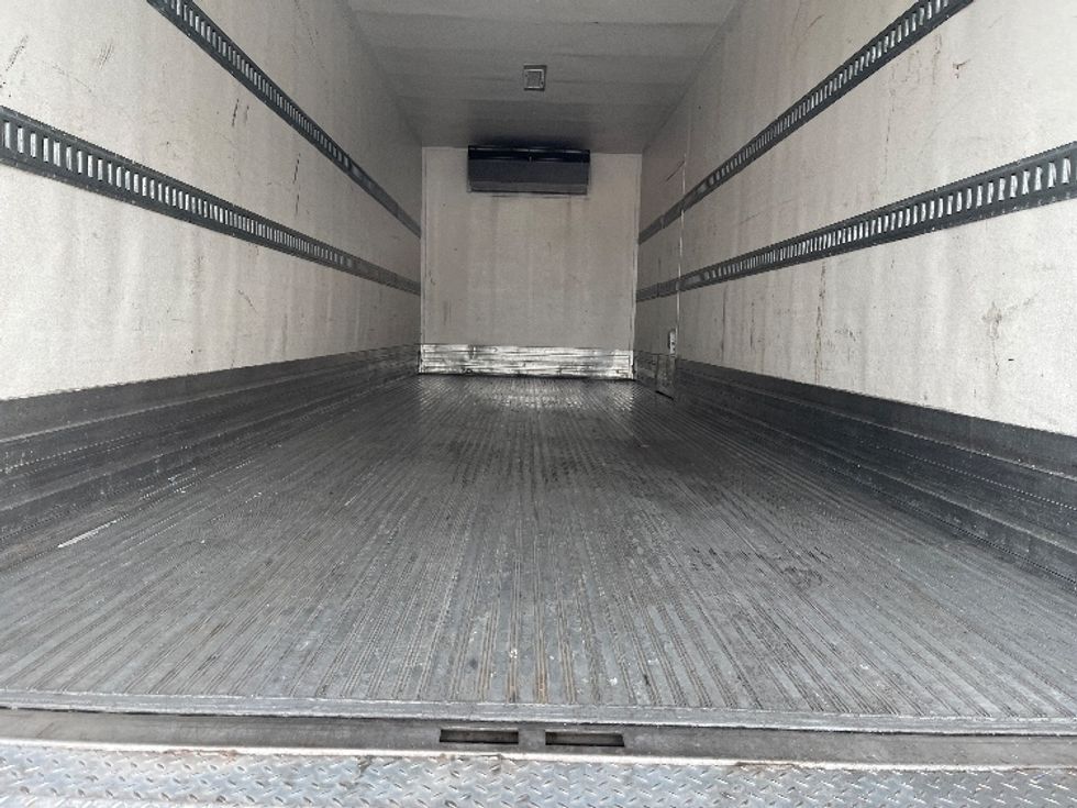 Refrigerated Truck-Light and Medium Duty Trucks-Freightliner-2019-M2-Kent-WA-136,887\n\t\tmiles-$ 67,500 - Image 10