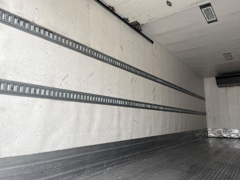 Refrigerated Truck-Light and Medium Duty Trucks-Freightliner-2019-M2-Kent-WA-136,887\n\t\tmiles-$ 67,500 - Image 11