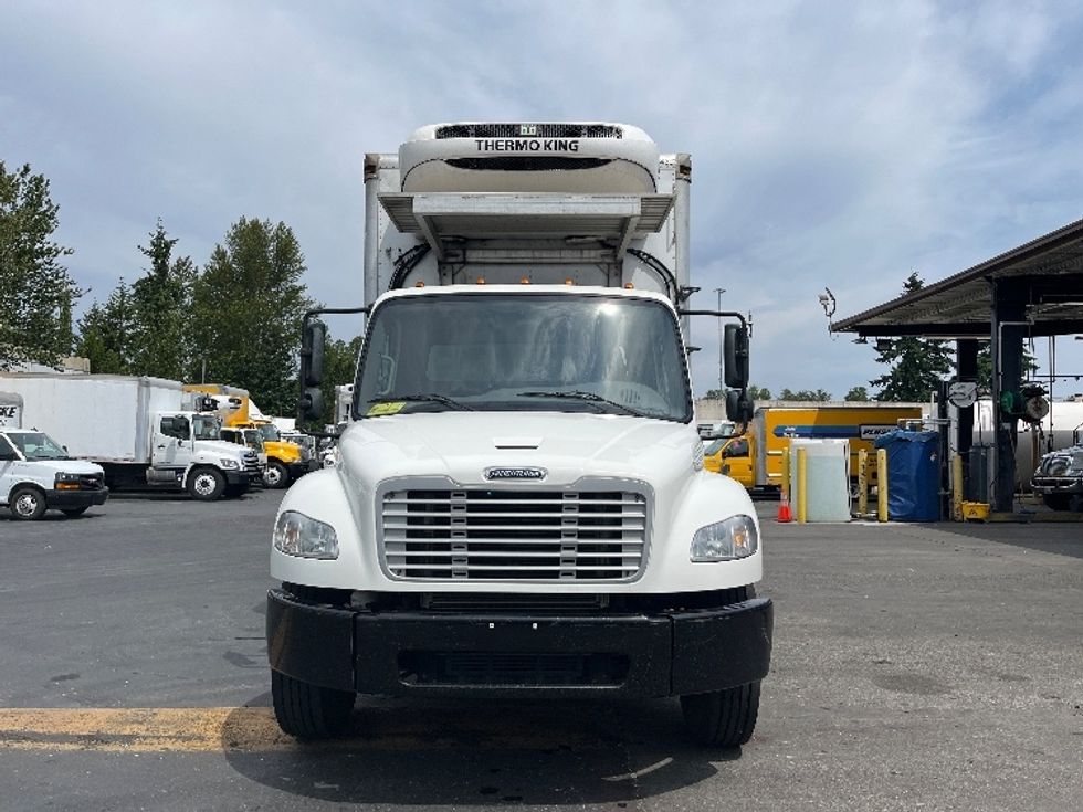 Refrigerated Truck-Light and Medium Duty Trucks-Freightliner-2019-M2-Kent-WA-136,887\n\t\tmiles-$ 67,500 - Image 2