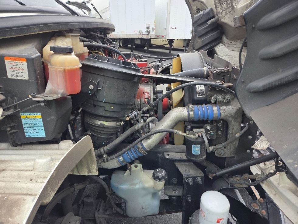 Refrigerated Truck-Light and Medium Duty Trucks-Freightliner-2019-M2-Kent-WA-147,083\n\t\tmiles-$ 52,750 - Image 24