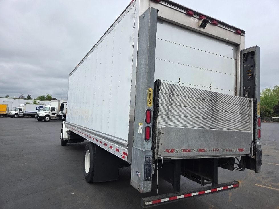 Refrigerated Truck-Light and Medium Duty Trucks-Freightliner-2019-M2-Kent-WA-147,083\n\t\tmiles-$ 52,750 - Image 6